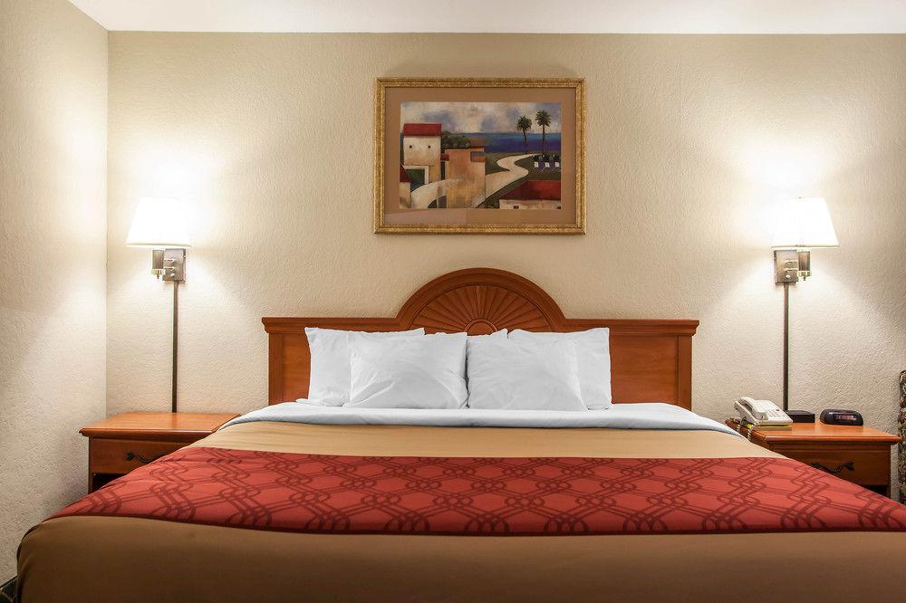 Economy Inn & Suites 汉尼拔 外观 照片