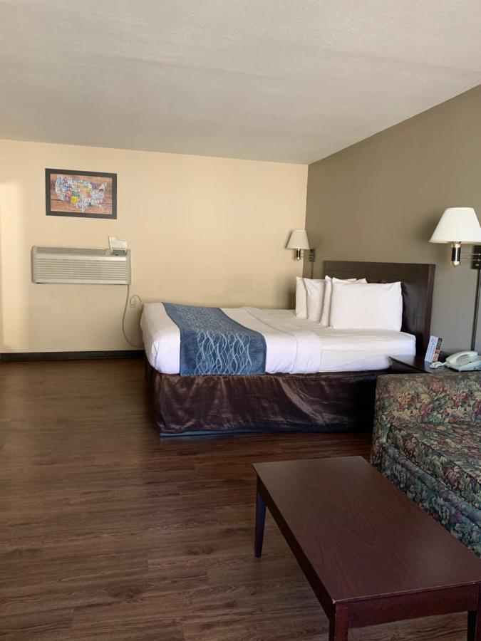 Economy Inn & Suites 汉尼拔 外观 照片