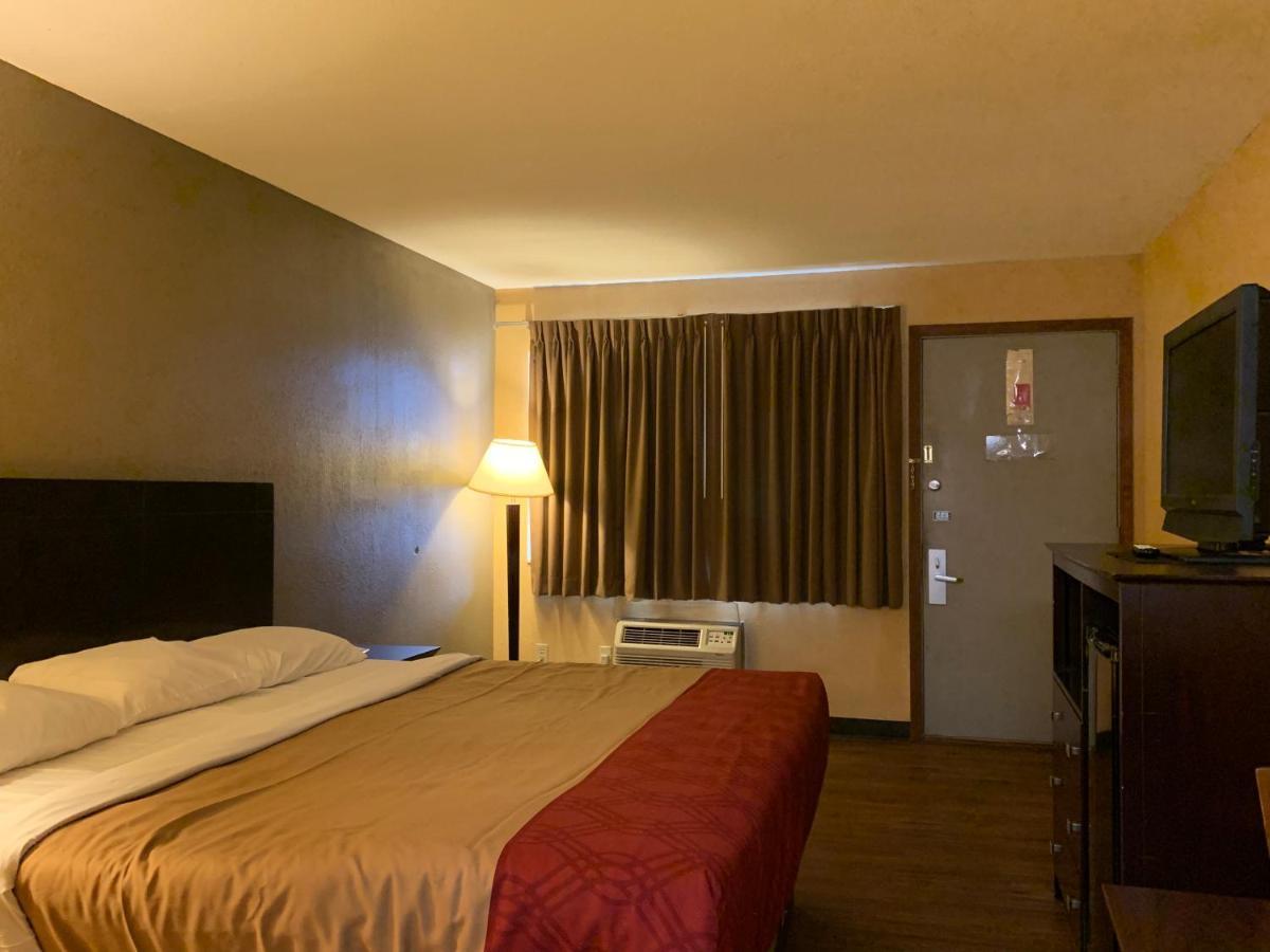 Economy Inn & Suites 汉尼拔 外观 照片