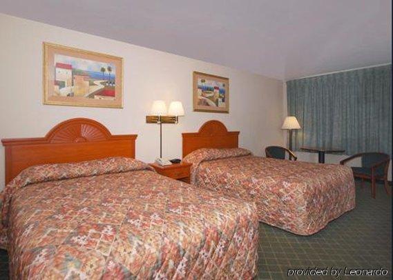 Economy Inn & Suites 汉尼拔 客房 照片